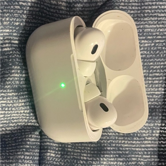 AirPod Pros Gen 2 - Picture 1 of 4